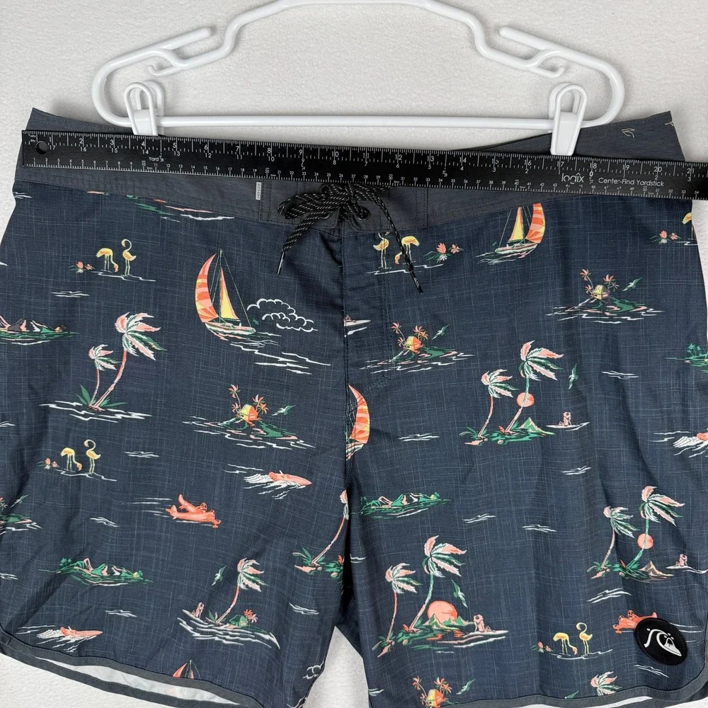 Quiksilver Highline Board Shorts Mens 40 Grey Tropical Sailboat‎ EQYBS04524